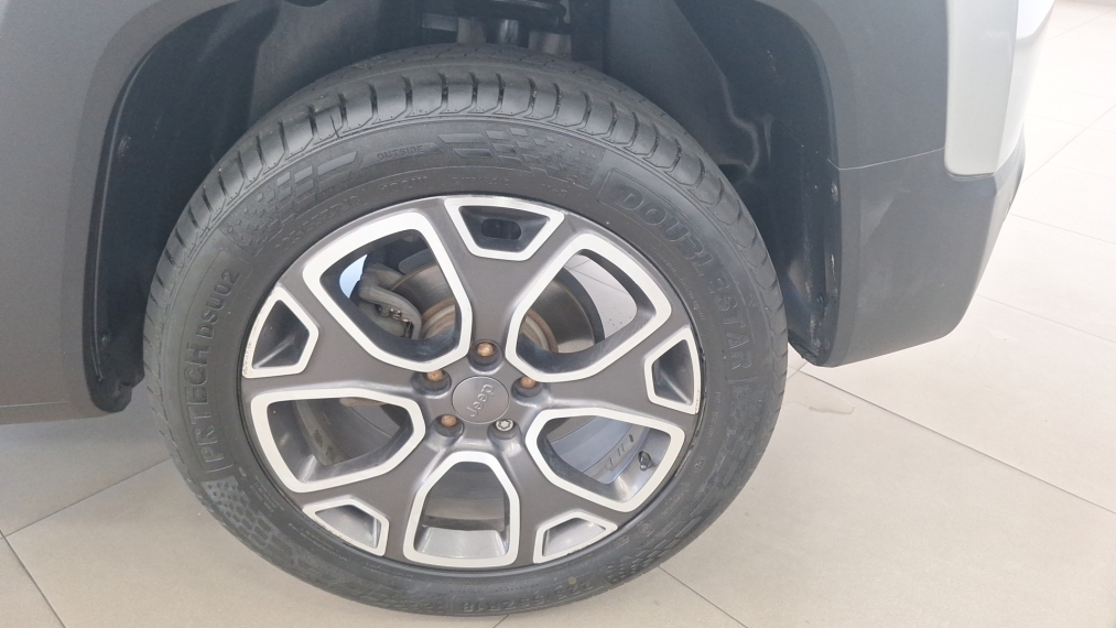 jeep renegade 1.8 16v flex longitude 4p automatico 201816