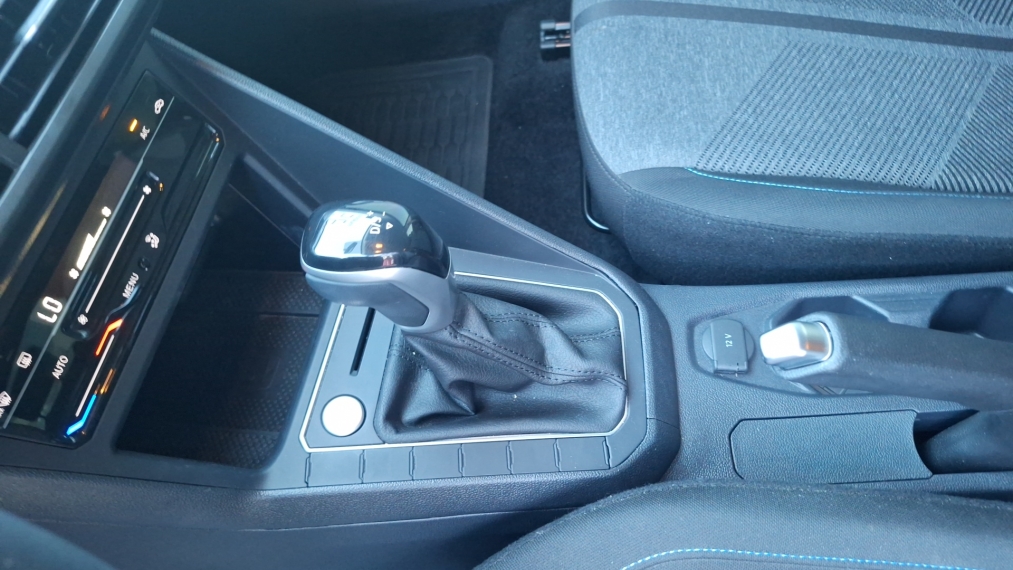 volkswagen nivus 1.0 200 tsi total flex comfortline automatico 1.2 4p 202615