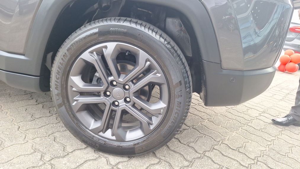 jeep compass 1.3 t270 turbo flex longitude at6 4p automatico 202216