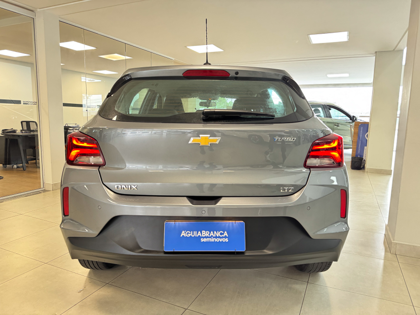 Carro Chevrolet ONIX