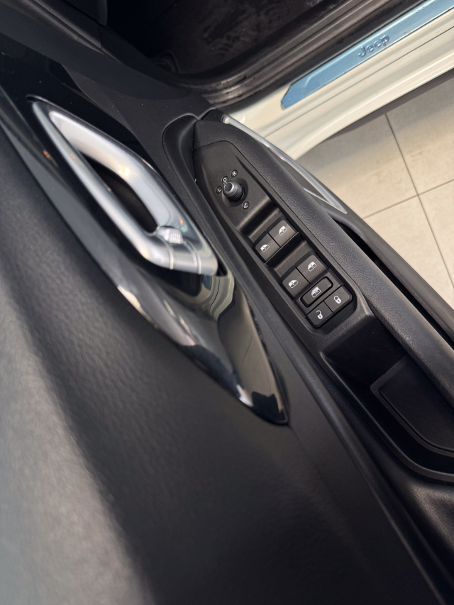 Carro JEEP COMPASS