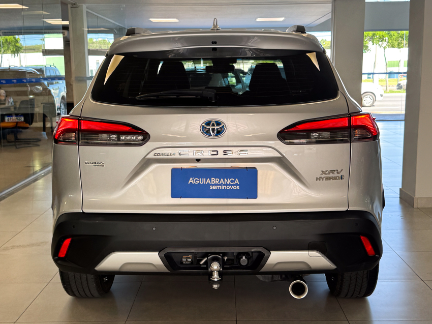 Carro Toyota COROLLA CROSS