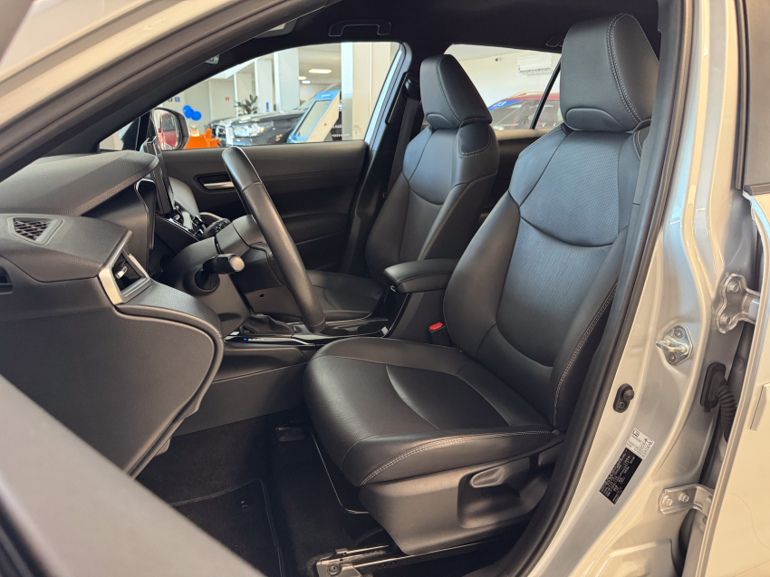 Carro Toyota COROLLA CROSS