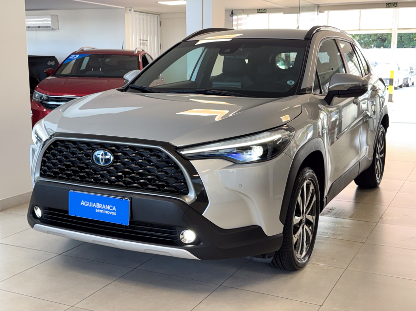 Carro Toyota COROLLA CROSS