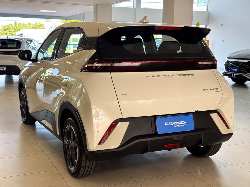 Carro BYD DOLPHIN MINI