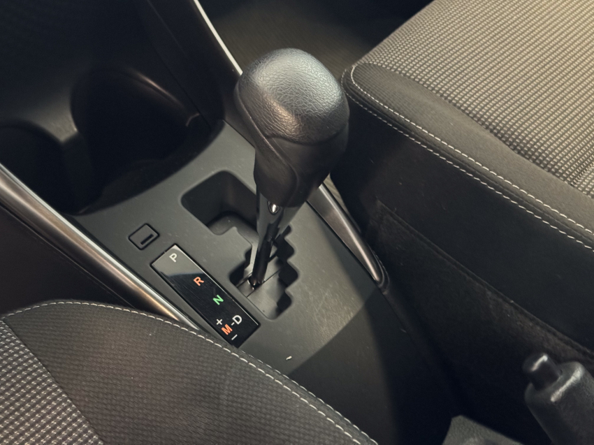 Carro Toyota YARIS