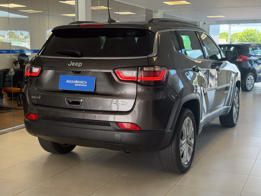 JEEP COMPASS 1.3 T270 TURBO FLEX LONGITUDE AT6 10