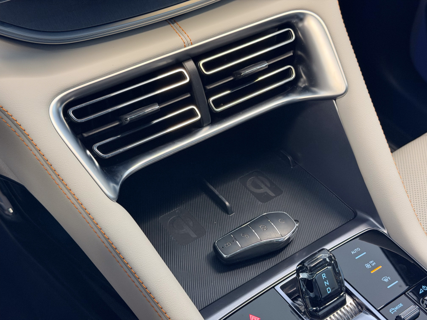 BYD SONG PLUS PREMIUM 1.5 DM-I TURBO HÍBRIDO AWD AUTOMÁTICO 18
