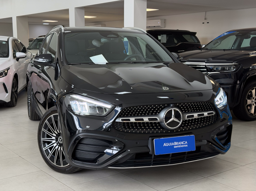 Mercedes-Benz GLA 200 1.3 MHEV AMG LINE 7G-DCT 5
