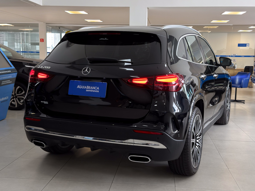Mercedes-Benz GLA 200 1.3 MHEV AMG LINE 7G-DCT 10