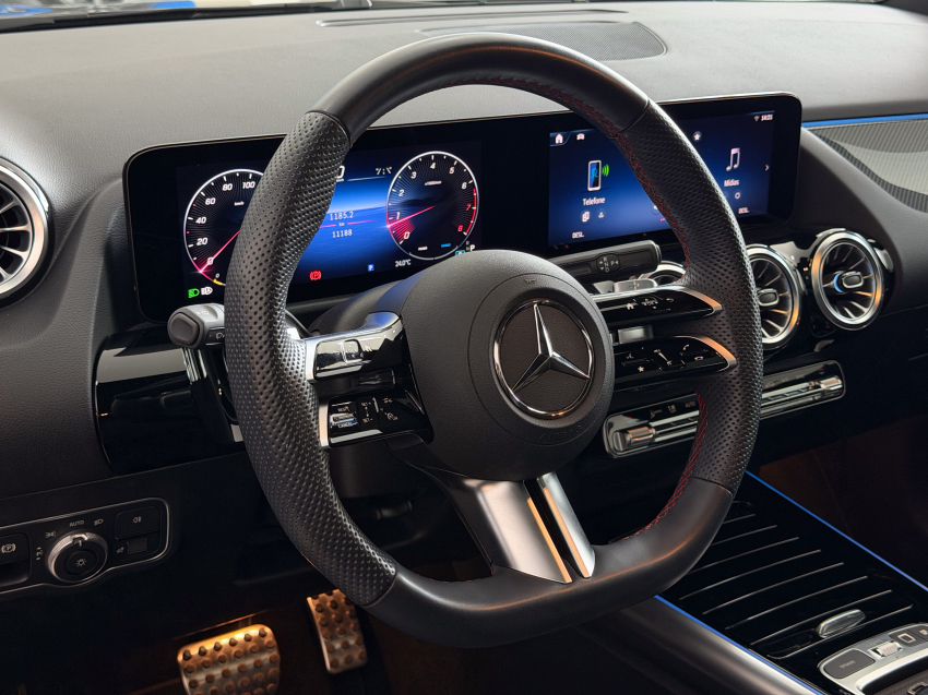 Mercedes-Benz GLA 200 1.3 MHEV AMG LINE 7G-DCT 16