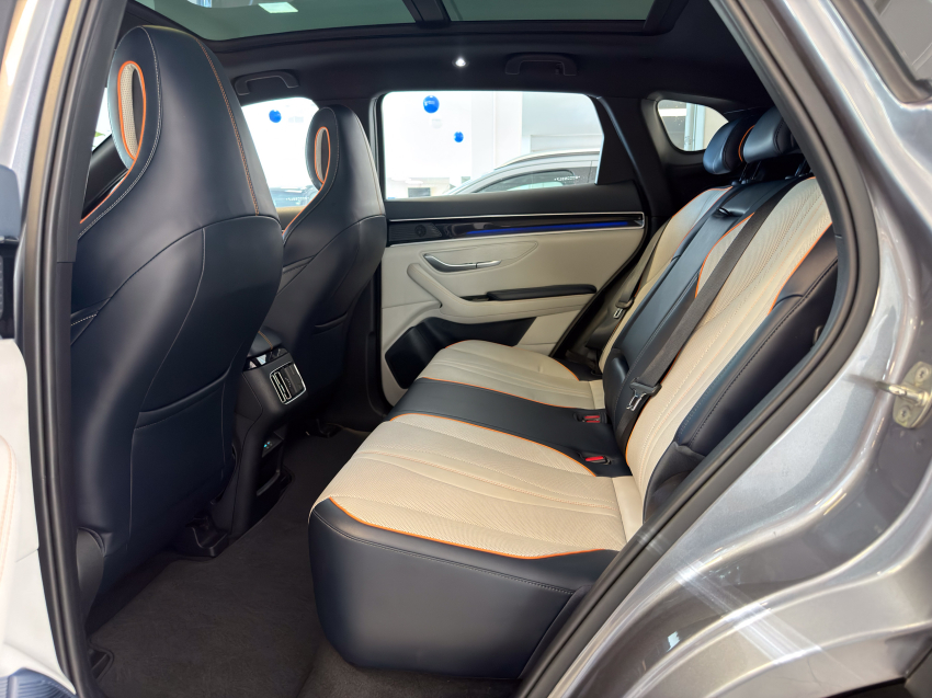 BYD SONG PLUS 1.5 DM-I HÍBRIDO AUTOMÁTICO 27