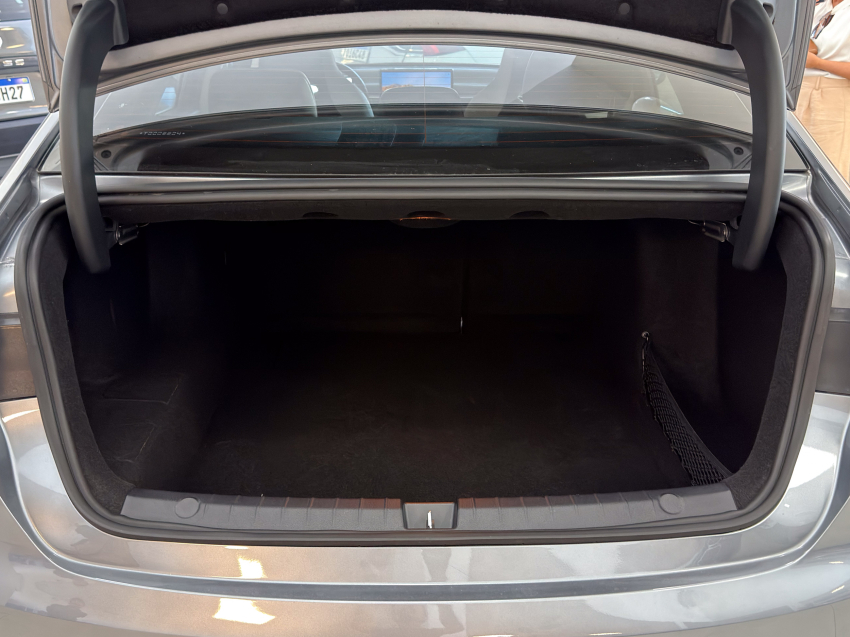 BYD KING 1.5 DM-I PHEV GL AUTOMÁTICO 11