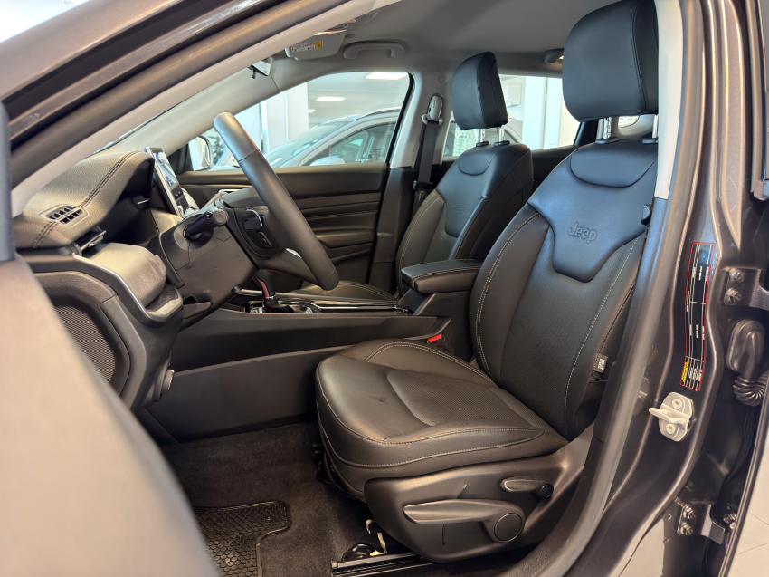 JEEP COMPASS 1.3 T270 TURBO FLEX LONGITUDE AT6 24