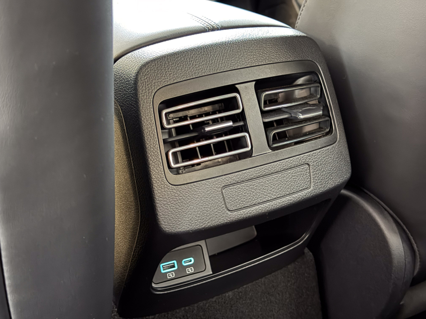 BYD KING 1.5 DM-I PHEV GL AUTOMÁTICO 26