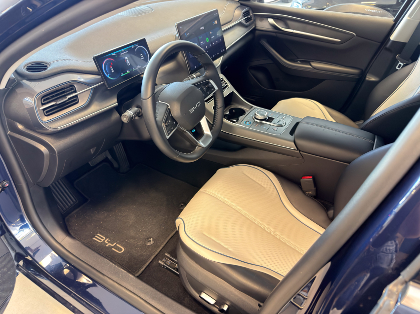 BYD KING 1.5 DM-I PHEV GL AUTOMÁTICO 14