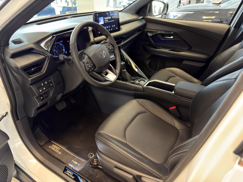 Toyota YARIS CROSS 1.5 VVT-I HYBRID FLEX XRX CVT 16