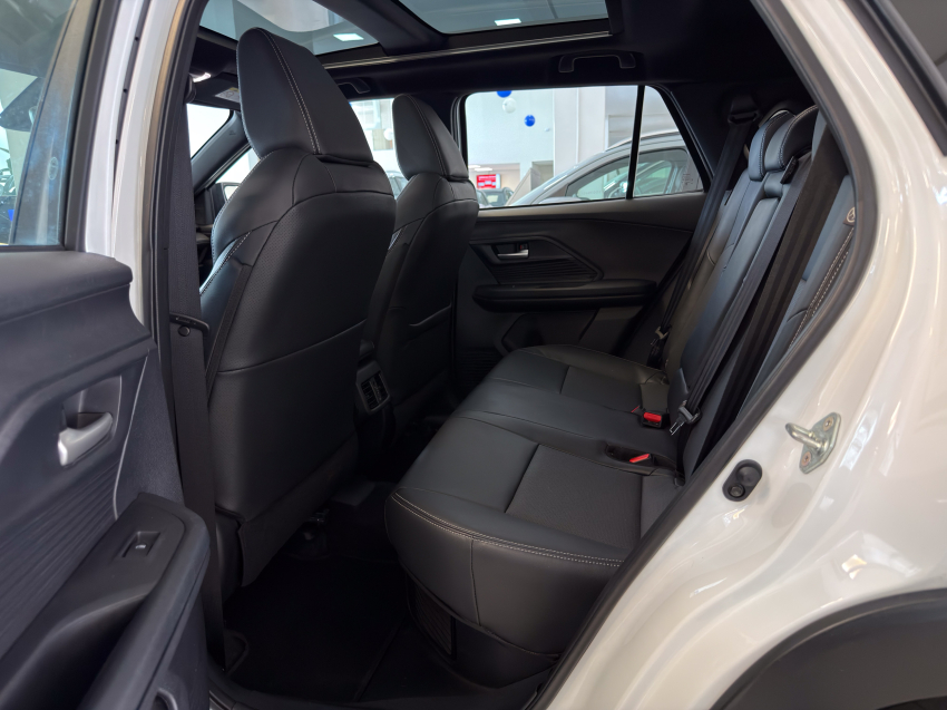 Toyota YARIS CROSS 1.5 VVT-I HYBRID FLEX XRX CVT 28