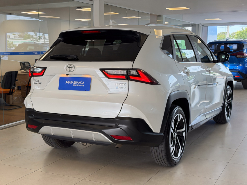 Toyota YARIS CROSS 1.5 VVT-I HYBRID FLEX XRX CVT 10