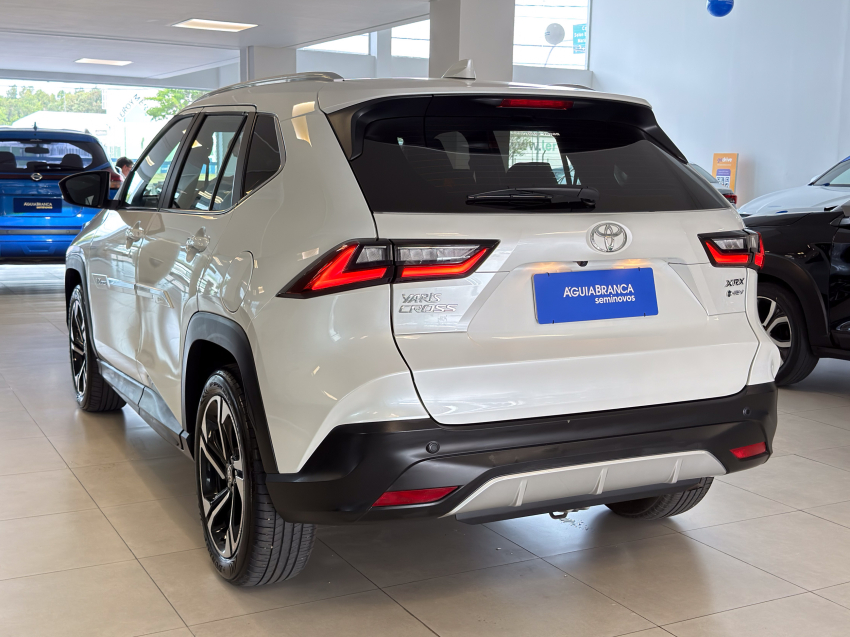 Toyota YARIS CROSS 1.5 VVT-I HYBRID FLEX XRX CVT 7
