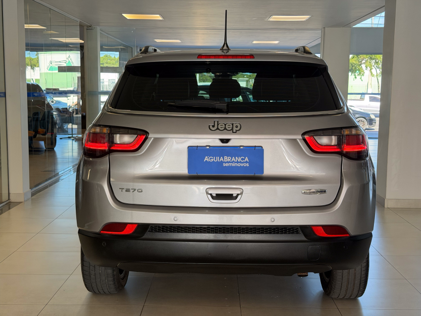JEEP COMPASS 1.3 T270 TURBO FLEX LONGITUDE AT6 8