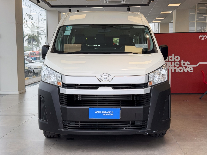 Toyota HIACE 2.8 D-4D TURBO DIESEL MINIBUS 15+1 DX AUTOMÁTICO 3