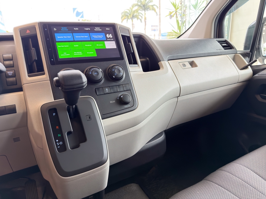 Toyota HIACE 2.8 D-4D TURBO DIESEL MINIBUS 15+1 DX AUTOMÁTICO 16