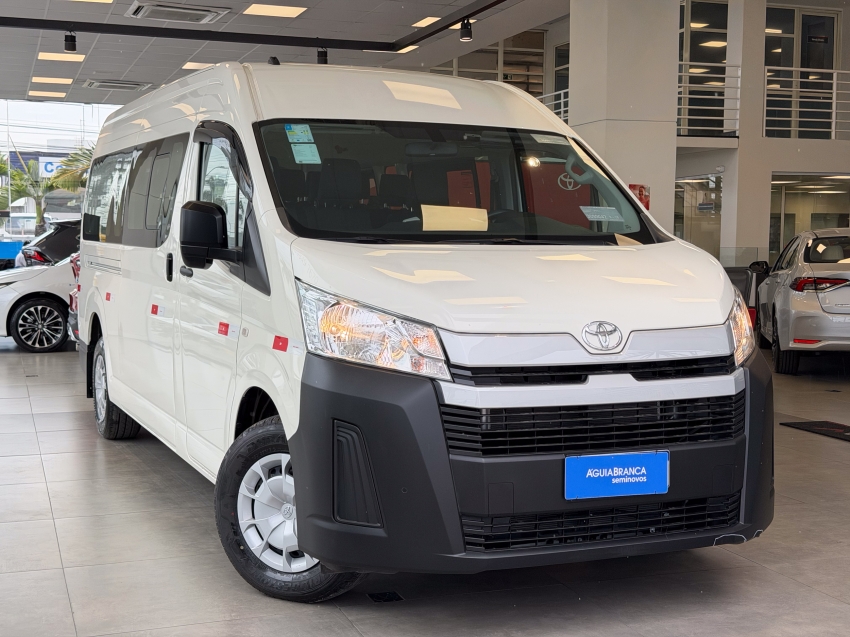 Toyota HIACE 2.8 D-4D TURBO DIESEL MINIBUS 15+1 DX AUTOMÁTICO 5