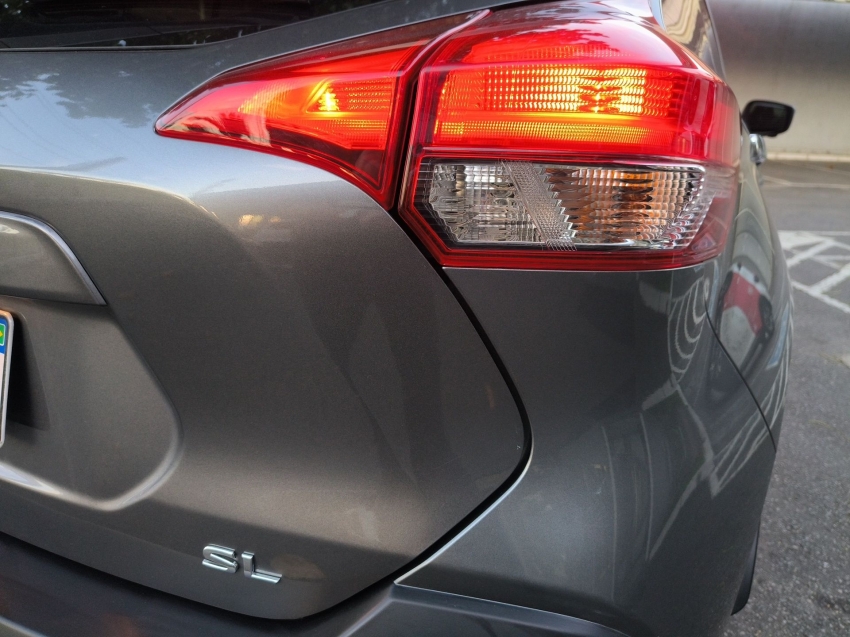 nissan kicks 1.6 16v flexstart sl 4p xtronic flex automatico 2021