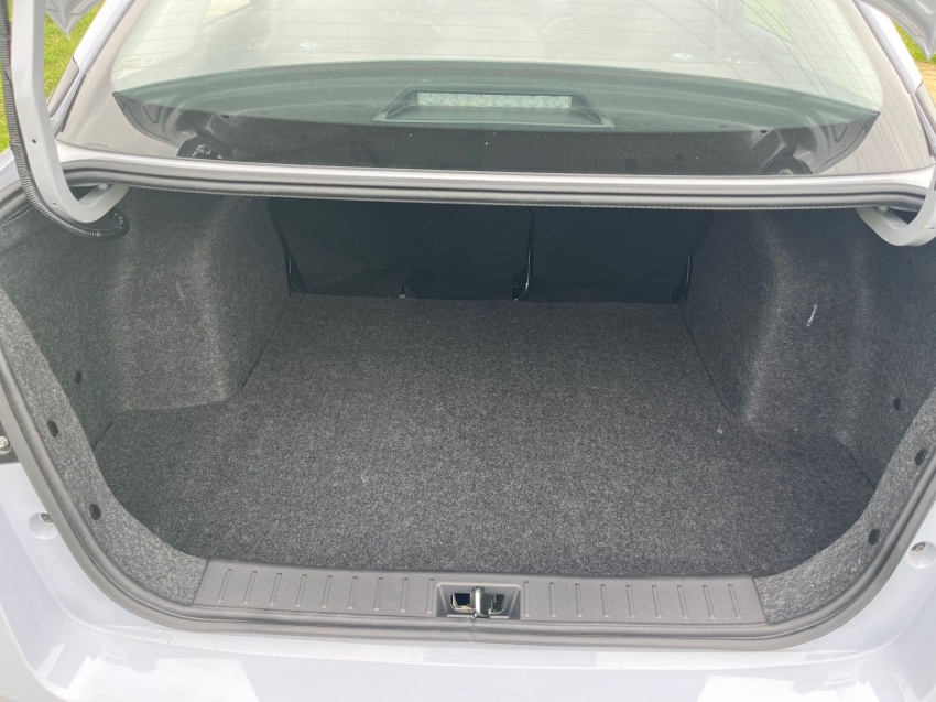 nissan versa 1.6 16v flex exclusive xtronic 4p automatico 2025