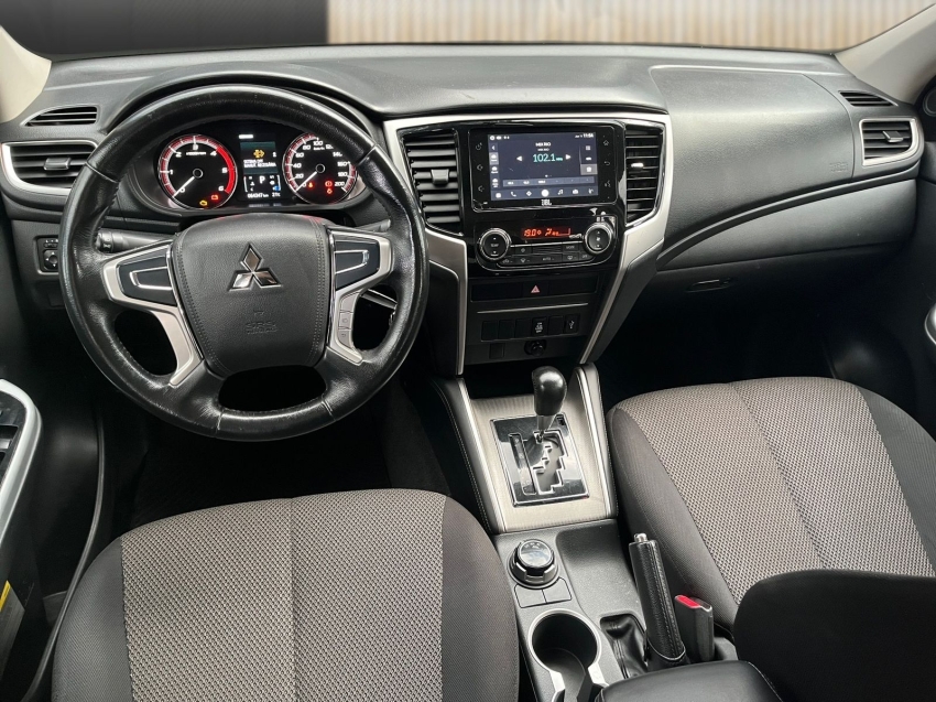 mitsubishi l200 triton 2.4 16v turbo diesel sport gls cd 4p 4x4 automatico 2022