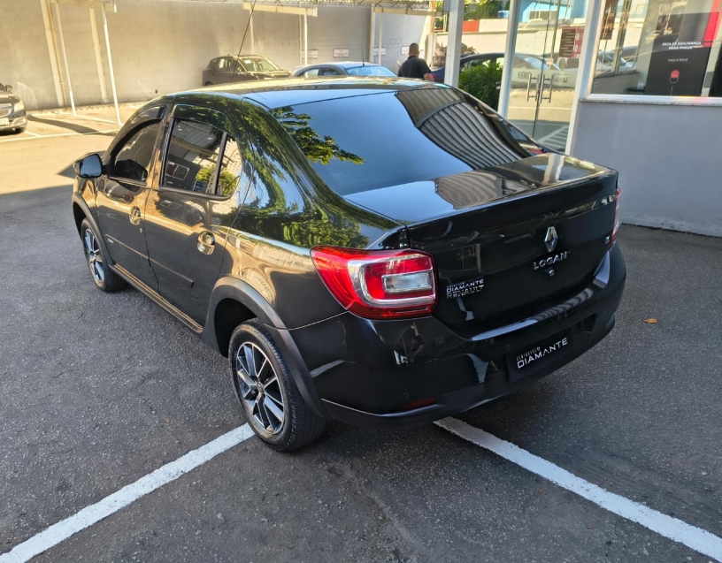 renault logan 1.6 16v sce flex intense x-tronic 4p automatico 20201