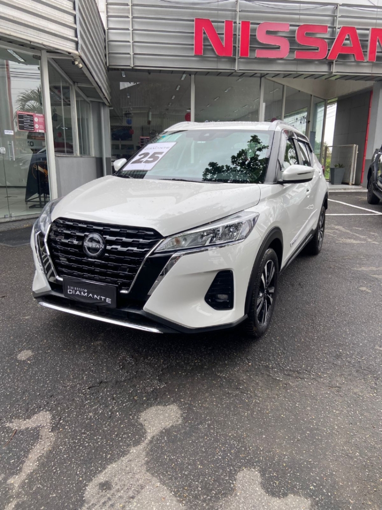 nissan kicks play 1.6 16v flexstart advance plus xtronic flex 4p automatico 2025