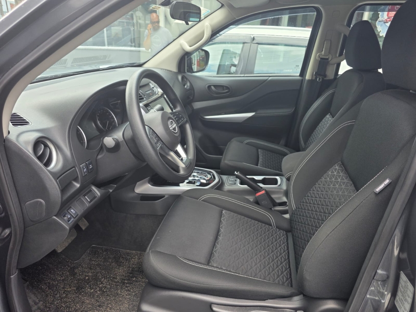 nissan frontier 2.3 16v turbo diesel attack cd 4x4 automatico 2.2 4p 202511