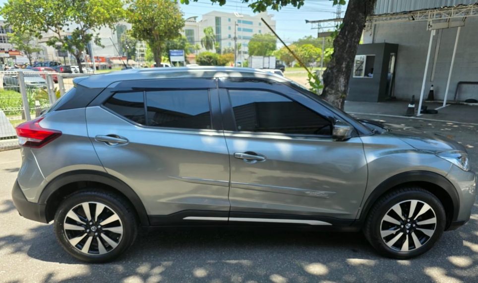 nissan kicks 1.6 16v flexstart sl 4p xtronic flex automatico 20175