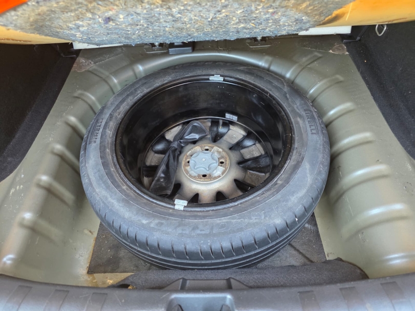 nissan kicks 1.6 16v flexstart sl 4p xtronic flex automatico 201715