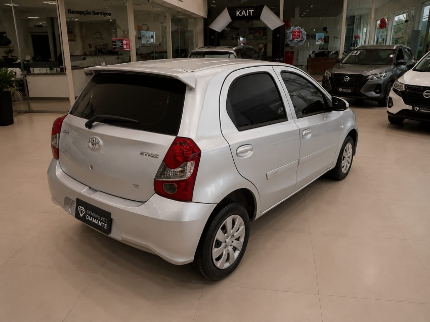 toyota etios 1.3 x 16v flex 4p automatico 20194
