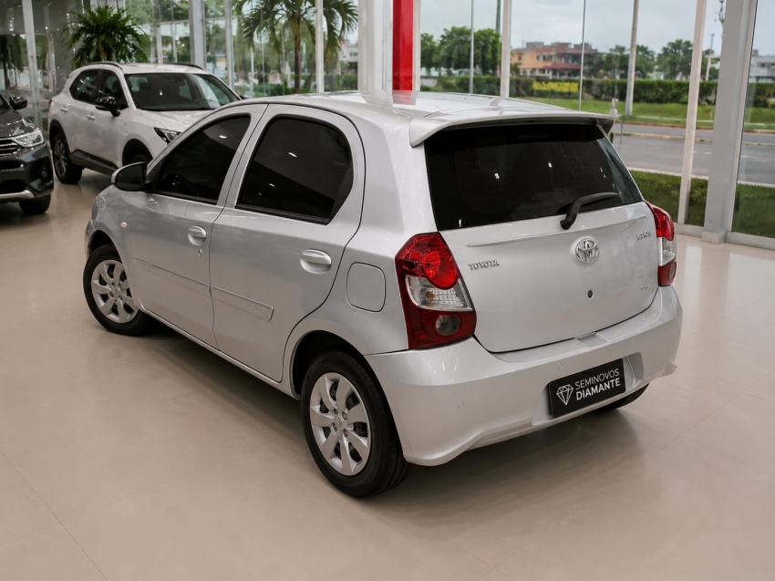 toyota etios 1.3 x 16v flex 4p automatico 20195