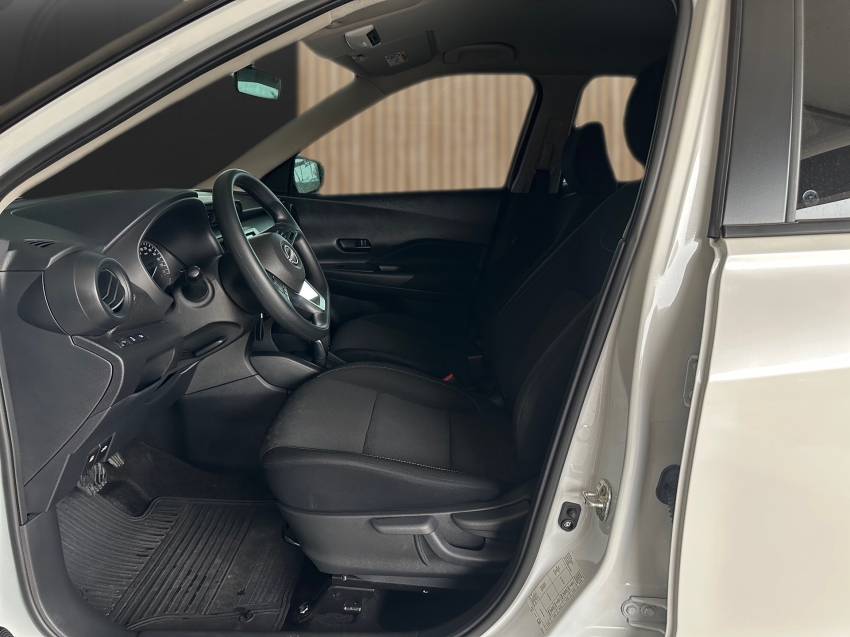 nissan kicks 1.6 16v flexstart active xtronic 2024