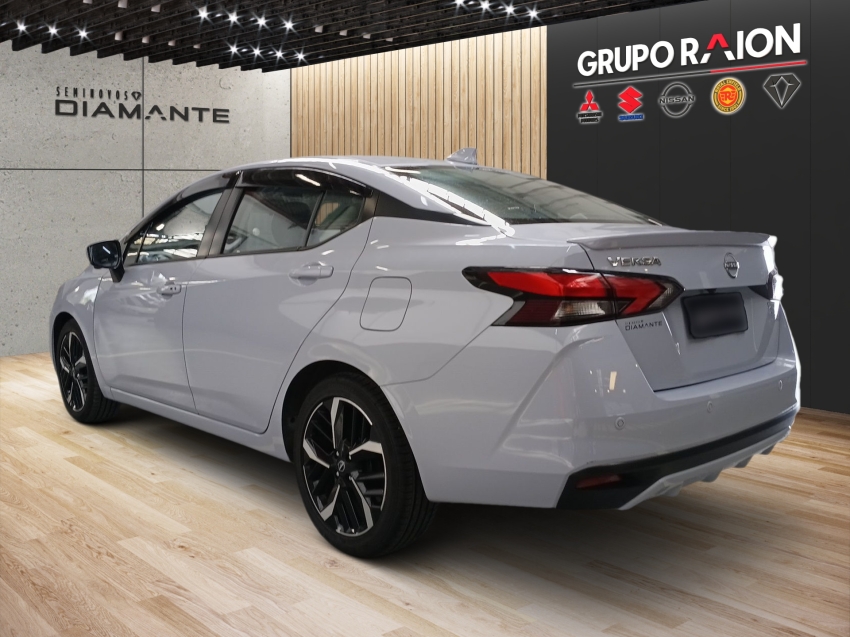 nissan versa 1.6 16v flex exclusive xtronic 4p automatico 2025