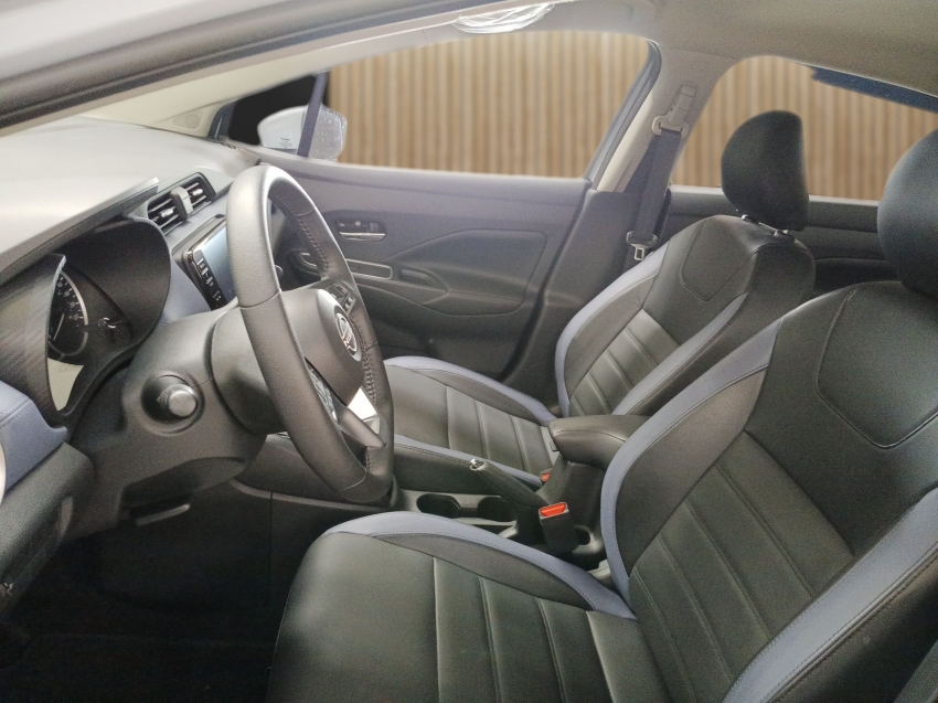 nissan versa 1.6 16v flex exclusive xtronic 4p automatico 2025