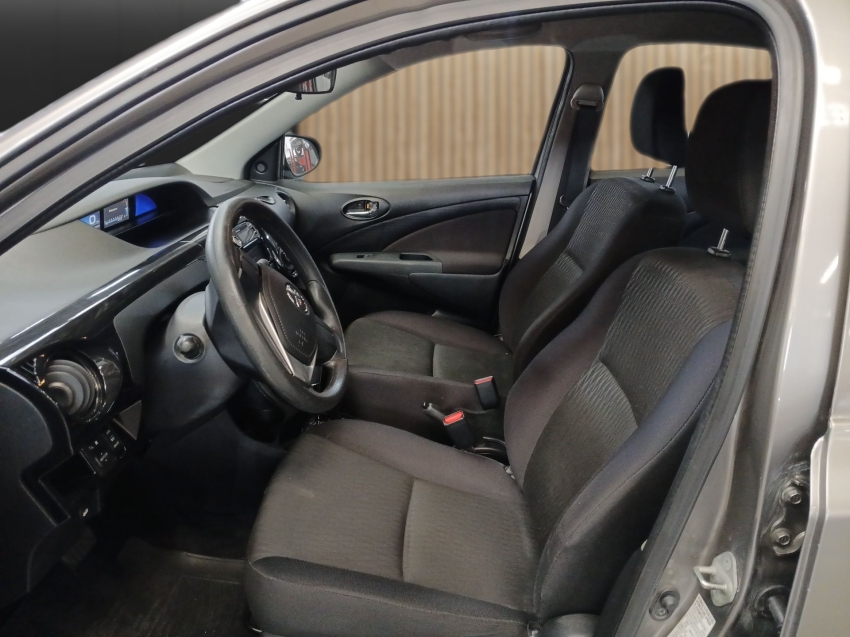 toyota etios 1.5 xs sedan 16v flex 4p automatico 20186
