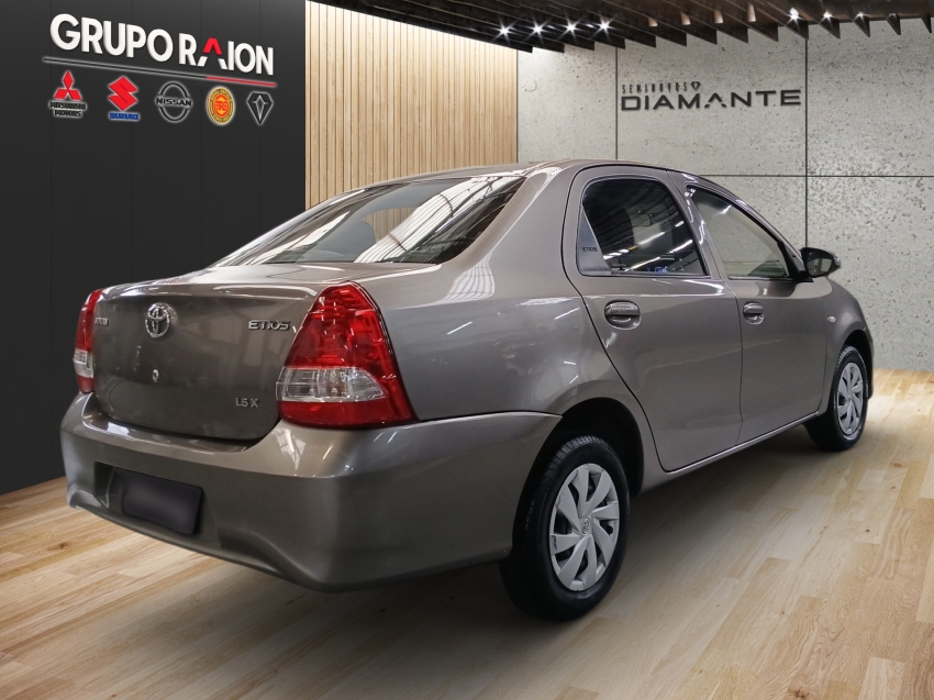 toyota etios 1.5 xs sedan 16v flex 4p automatico 20182