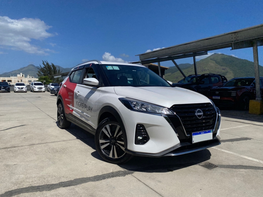 nissan kicks play 1.6 16v flexstart advance plus xtronic flex 4p automatico 2025