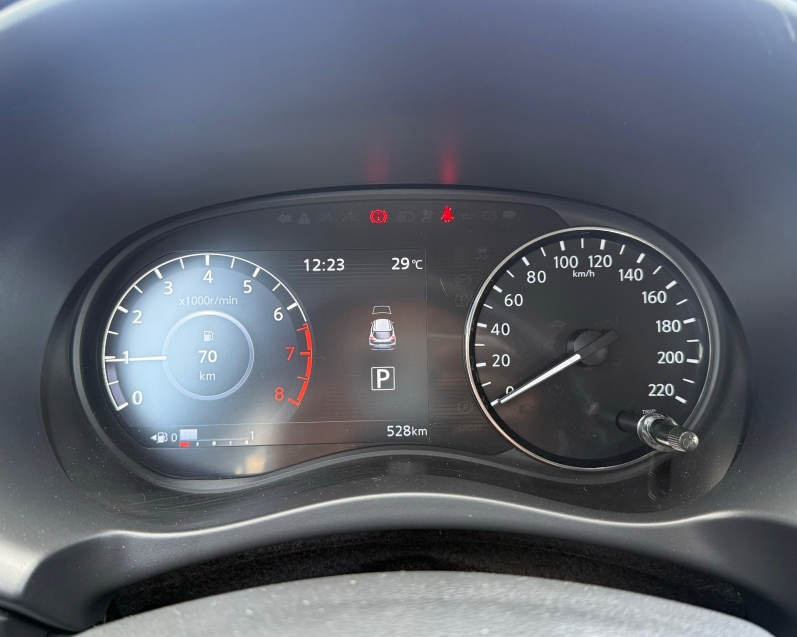 nissan kicks play 1.6 16v flexstart advance plus xtronic flex 4p automatico 202515