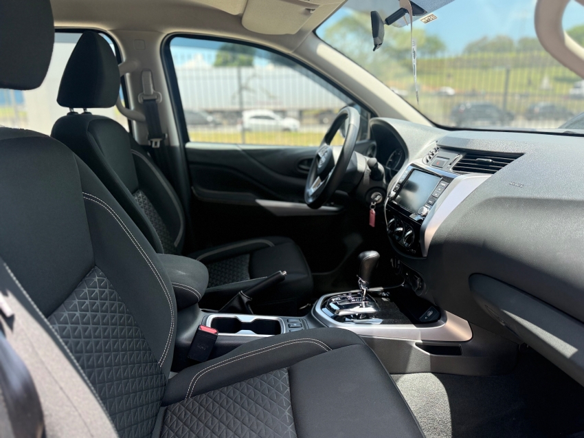 nissan frontier 2.3 16v turbo diesel attack cd 4x4 automatico 2.2 4p 202510