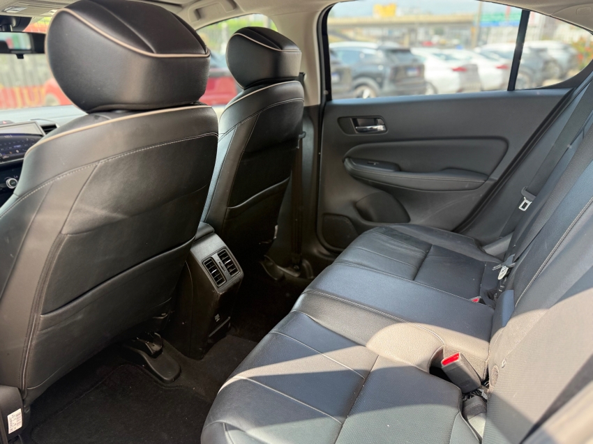 honda city 1.5 i-vtec flex hatch touring cvt 4p automatico 202415