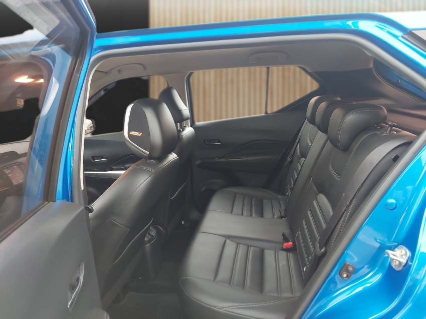 nissan kicks 1.6 16v flexstart exclusive xtronic flex 4p automatico 2022