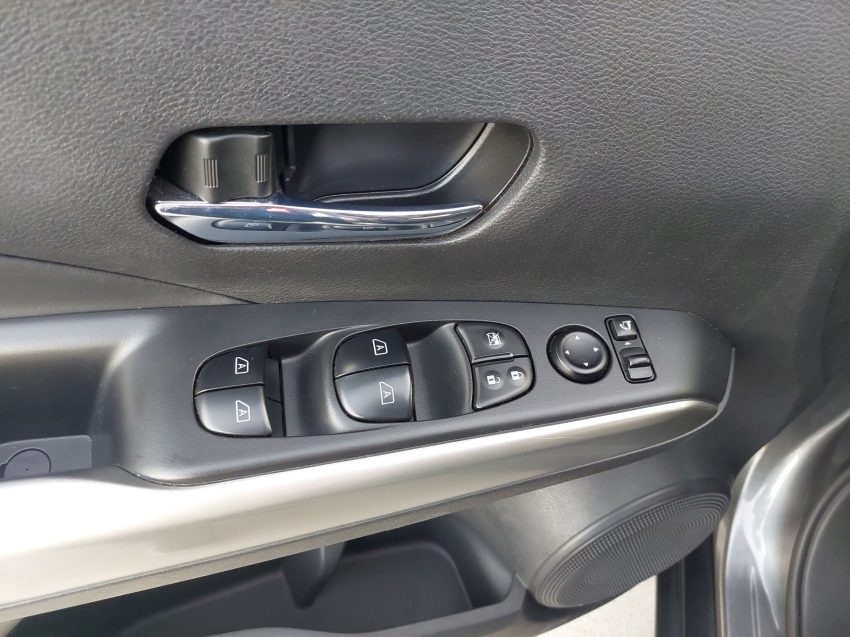 nissan kicks 1.6 16v flexstart exclusive xtronic flex 4p automatico 2024