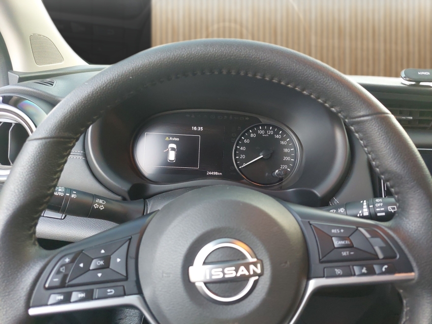 nissan kicks 1.6 16v flexstart exclusive xtronic flex 4p automatico 2024